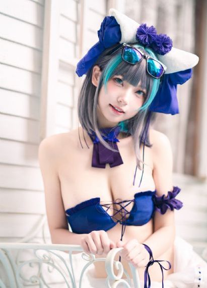 欧美成人丝袜美腿无码视频_BD英语在线视频播放