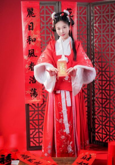 年轻漂亮的女教师3_HD动漫在线观看