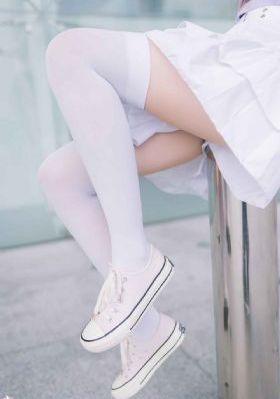 欧美美女裸体野外撽尿视频播放_BD国语动漫免费观看