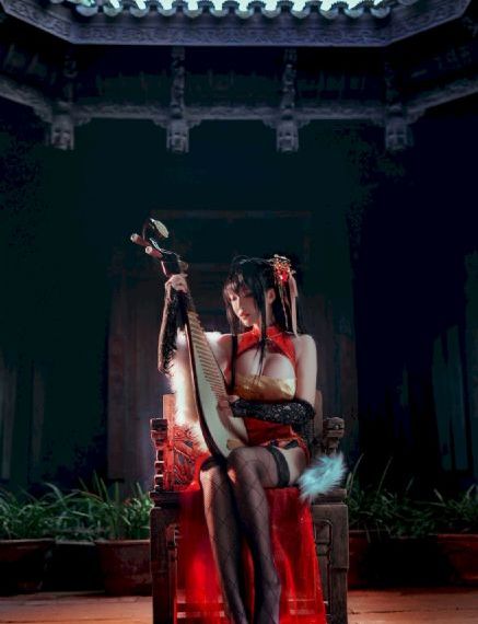 三男玩一女免费a级_720动漫在线观看